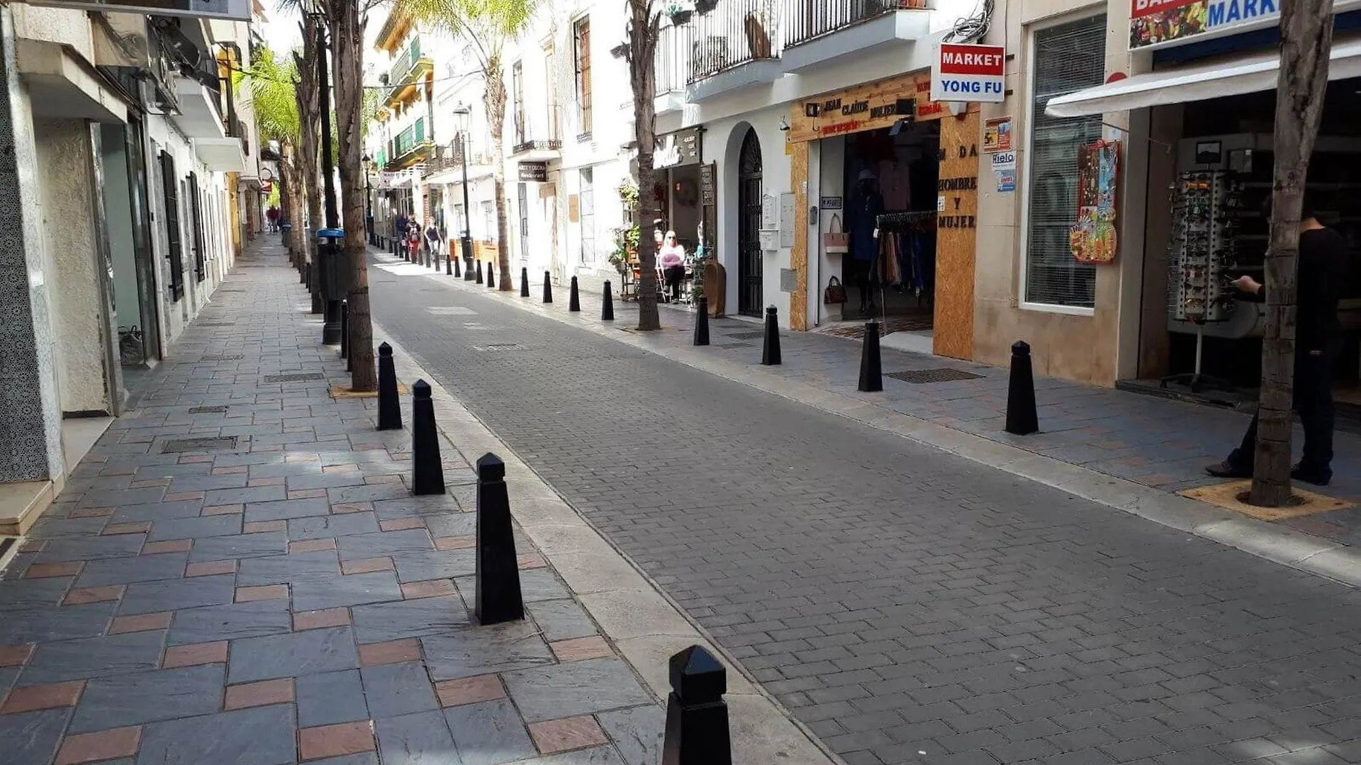 Apartment With 3 Bedrooms In Fuengirola, With Furnished Terrace - 10 M 0*, 丰希罗拉 西班牙