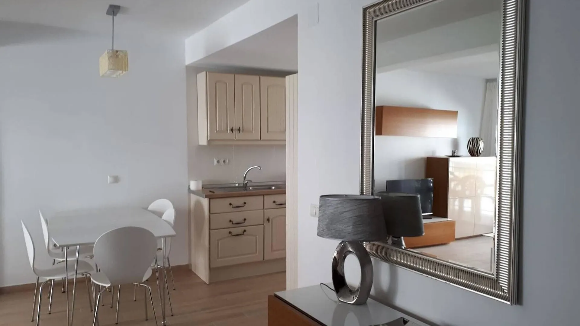 Apartment With 3 Bedrooms In Fuengirola, With Furnished Terrace - 10 M Испания